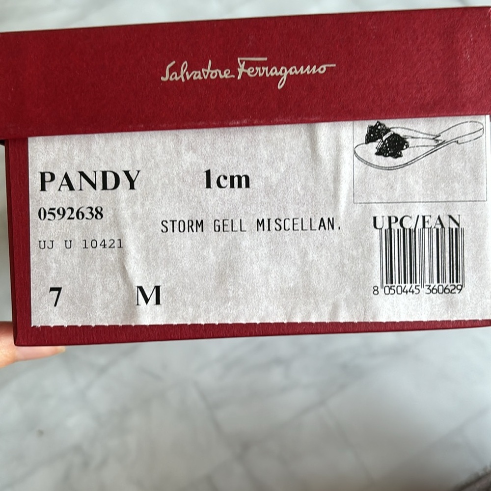 Salvatore Ferragamo Pandy Bow Jelly Thong Sandals - Picture 3 of 15